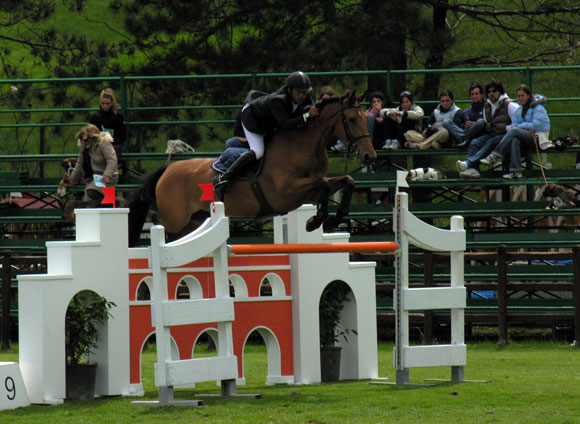 Giampiero Carta using Total Contact saddle at the Italian Championship in 2005 Giampiero Carta using Total Contact saddle at the Italian Championship in 2005