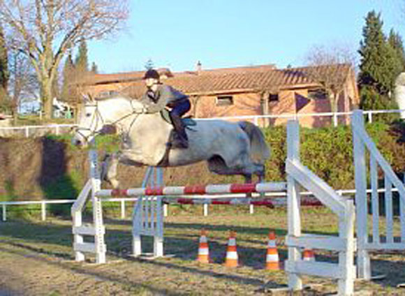 A rider doing exercises with Total Contact A rider doing exercises with Total Contact